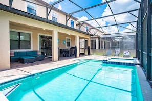Pool - Spacious 6-bedroom home in Davenport, Osceola County, perfect for 12 guests. (Kissimmee)