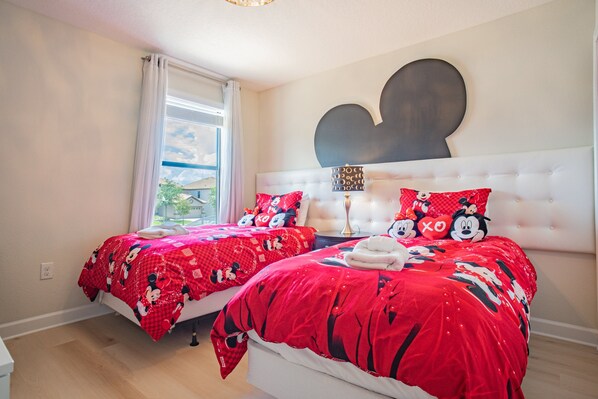 6 Schlafzimmer, Bügeleisen/Bügelbrett, kostenloses WLAN, Bettwäsche