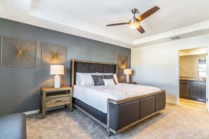 4 Schlafzimmer, Bügeleisen/Bügelbrett, kostenloses WLAN, Bettwäsche