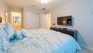 4 habitaciones, tabla de planchar con plancha y wifi gratis 