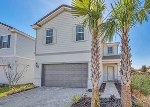 Exterior - Spacious 5BR Villa with Private Pool at Solterra Resort, Minutes from Disney & Orlando (Davenport)