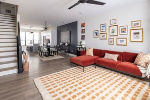 Smart TV, books, music library, stereo