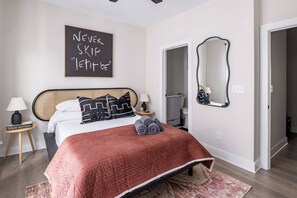 3 bedrooms, desk, iron/ironing board, travel cot
