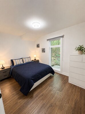3 bedrooms, free WiFi, bed sheets - Lakefront Muskoka 3 Bedroom Cottage with Breathtaking View (Utterson)