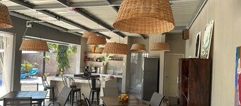 M&M Zavala Hotel and B&B