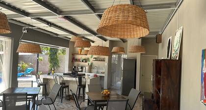 M&M Zavala Hotel and B&B