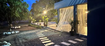 M&M Zavala Hotel and B&B
