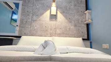 Deluxe-huone | Egyptinpuuvillaiset lakanat, ylelliset vuodevaatteet, untuvapeitot