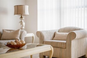 Smart-TV, videospill, fotballspill og bøker