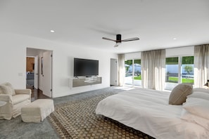 4 habitaciones, escritorio, tabla de planchar con plancha y wifi gratis