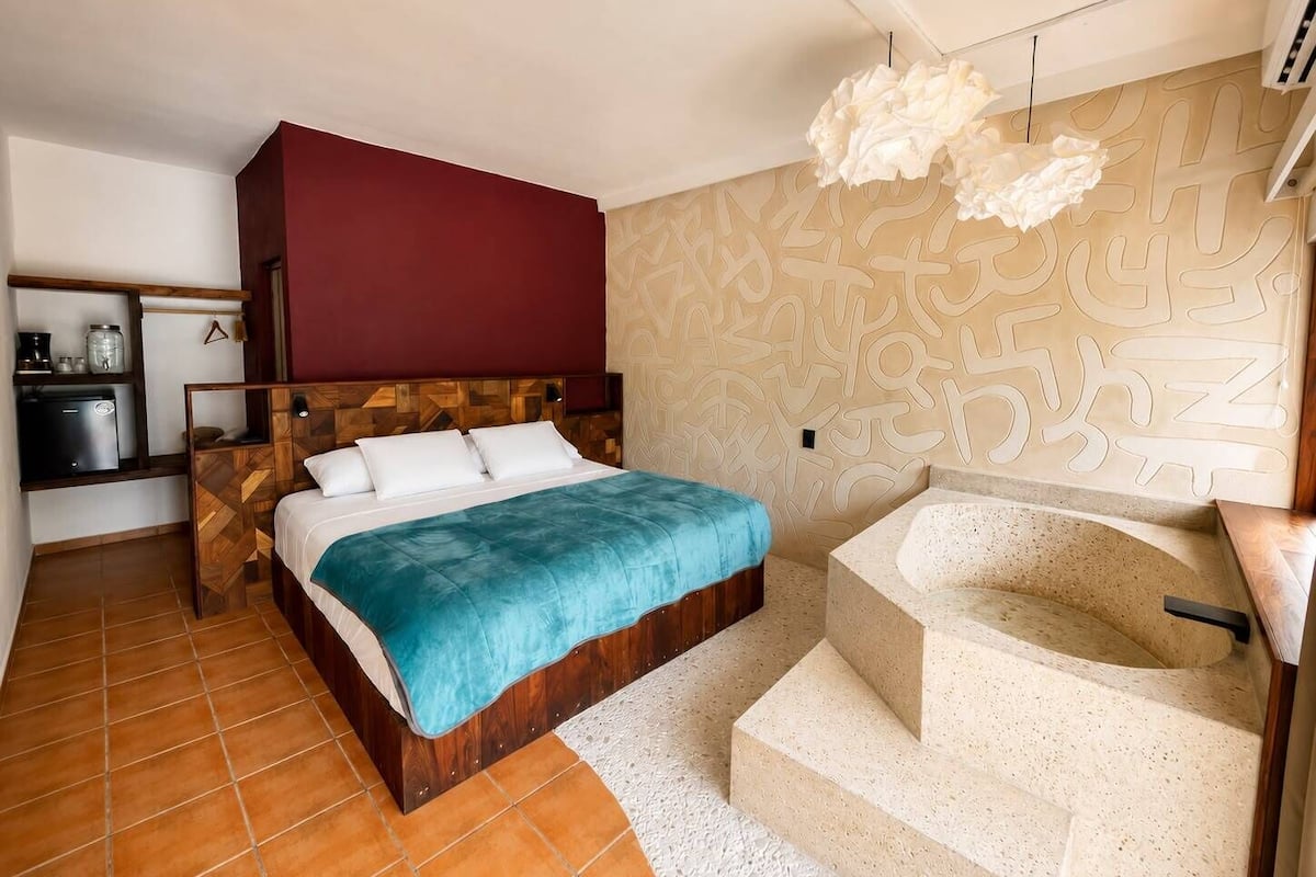 Minibar, in-room safe, free WiFi, bed sheets
