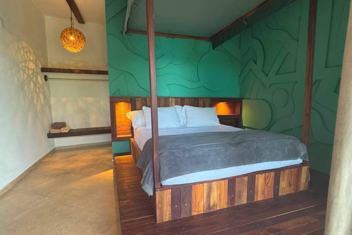 Minibar, in-room safe, free WiFi, bed sheets