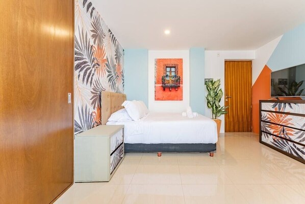 1 chambre, fer et planche à repasser, Wi-Fi, literie fournie