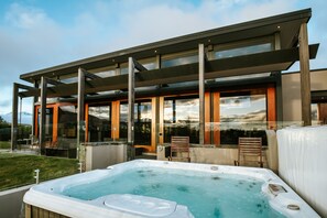 Luxury House | Private spa tub - Mt Gold Retreat - Tennis court - Hot Tub (Wanaka)