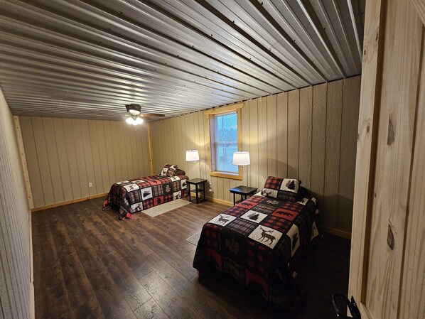 4 bedrooms, WiFi, bed sheets