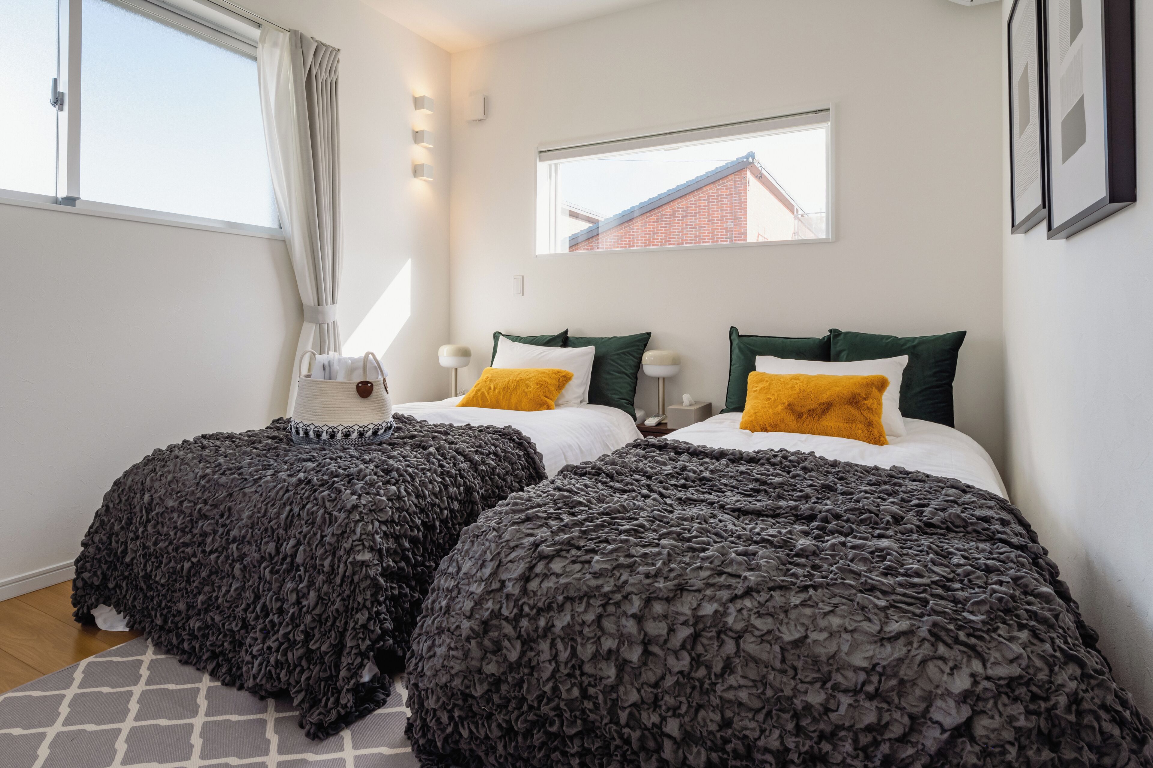 Desk, free WiFi, bed sheets