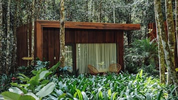 Bungalow Container With Garden View