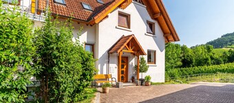 Holiday Apartment "Liebich" with Balcony & Wi-Fi