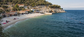 Beli Old Town 2BR Apartment /w Terrace, Beli, Croatia