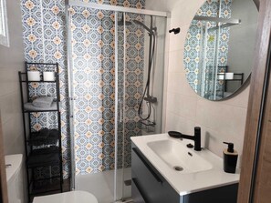 Hair dryer, towels