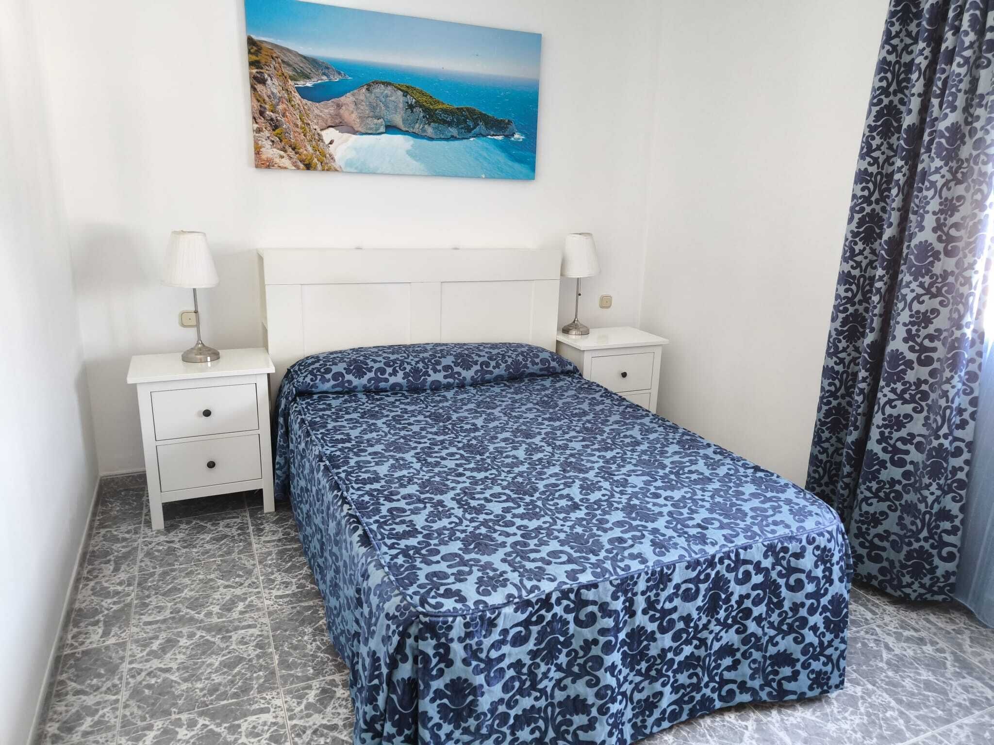 3 slaapkamers, een strijkplank/strijkijzer, wifi, beddengoed