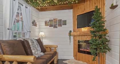 Good Times cabin at Saluda Grade Cabins!