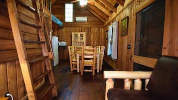 テレビ、書斎 / ワークスペース