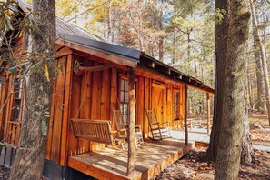Terrace/patio - Ever After Escape at Saluda Grade Cabins! (Saluda)