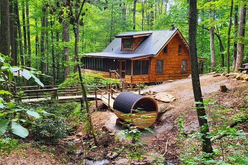 Ma & Pa's cabin at Saluda Grade Cabins!