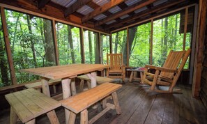 Dining - South Fork cabin at Saluda Grade Cabins! (Saluda)
