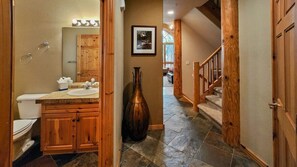 Interior - 4BDR Ski-in/Ski-Out by Snowflake Lift! (Blue River)