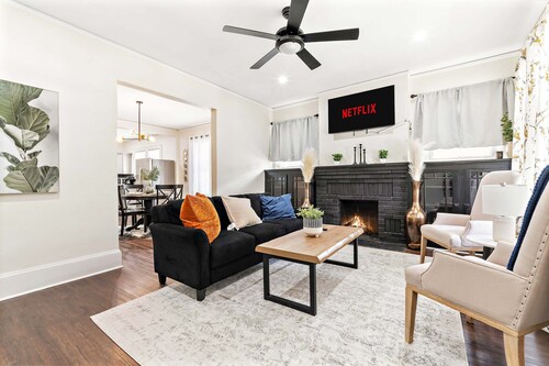 Modern Gem | 2 Homes Rental, Sleeps 10, Large Groups!