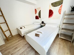 2 soverom, strykejern/-brett, wi-fi og sengetøy