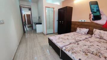 2 habitaciones, tabla de planchar con plancha y wifi gratis