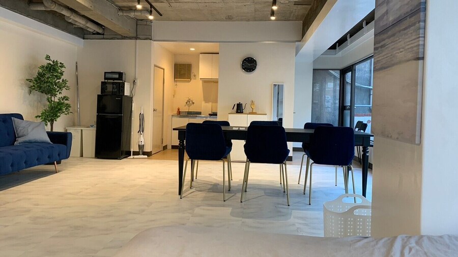Spacious Studio West Shinjuku