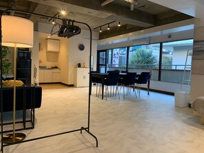 1 bedroom, desk, iron/ironing board, free WiFi - Spacious Studio West Shinjuku (Tokyo)