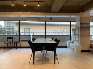 Premium Apartment | 1 bedroom, desk, iron/ironing board, free WiFi