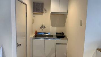 Premium Apartment | Private kitchen | Full-size fridge, microwave, stovetop, toaster
