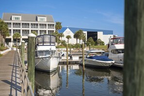 Imagen sin descripción, 3 de 50, botón