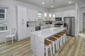 Fridge, microwave, dishwasher, coffee/tea maker