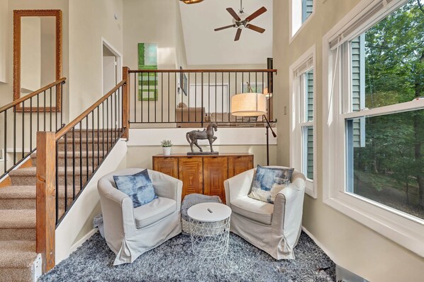 Interior - Slopeside Lounge>GameRoom|Lakes|Pools|Dogs Welcome (Bushkill)