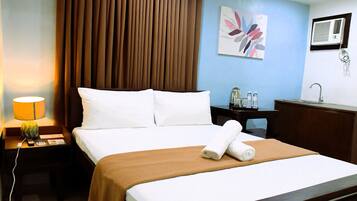 Desk, free WiFi, bed sheets