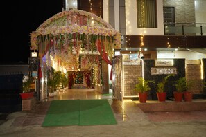 Front of property - evening/night - Dwelling residency (Greater Noida)