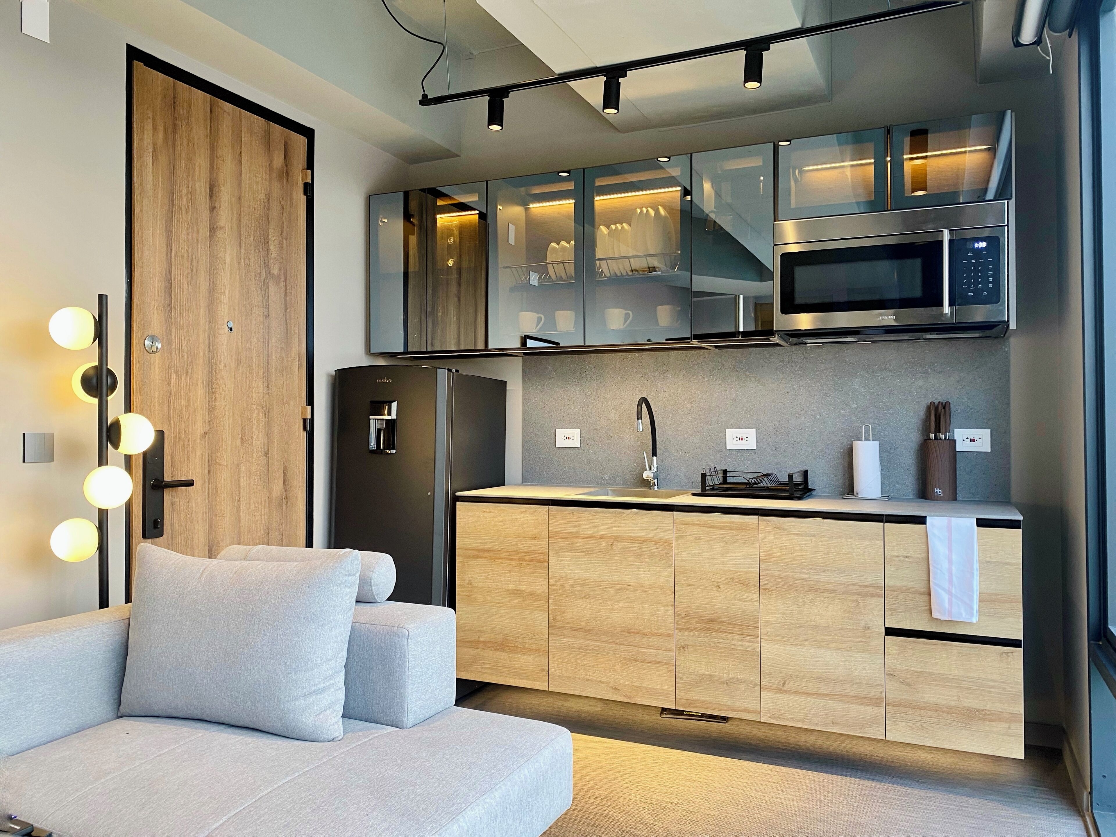 Leilighet | Eget kjøkken | Kjøleskap, mikrobølgeovn, vannkoker og steketakke