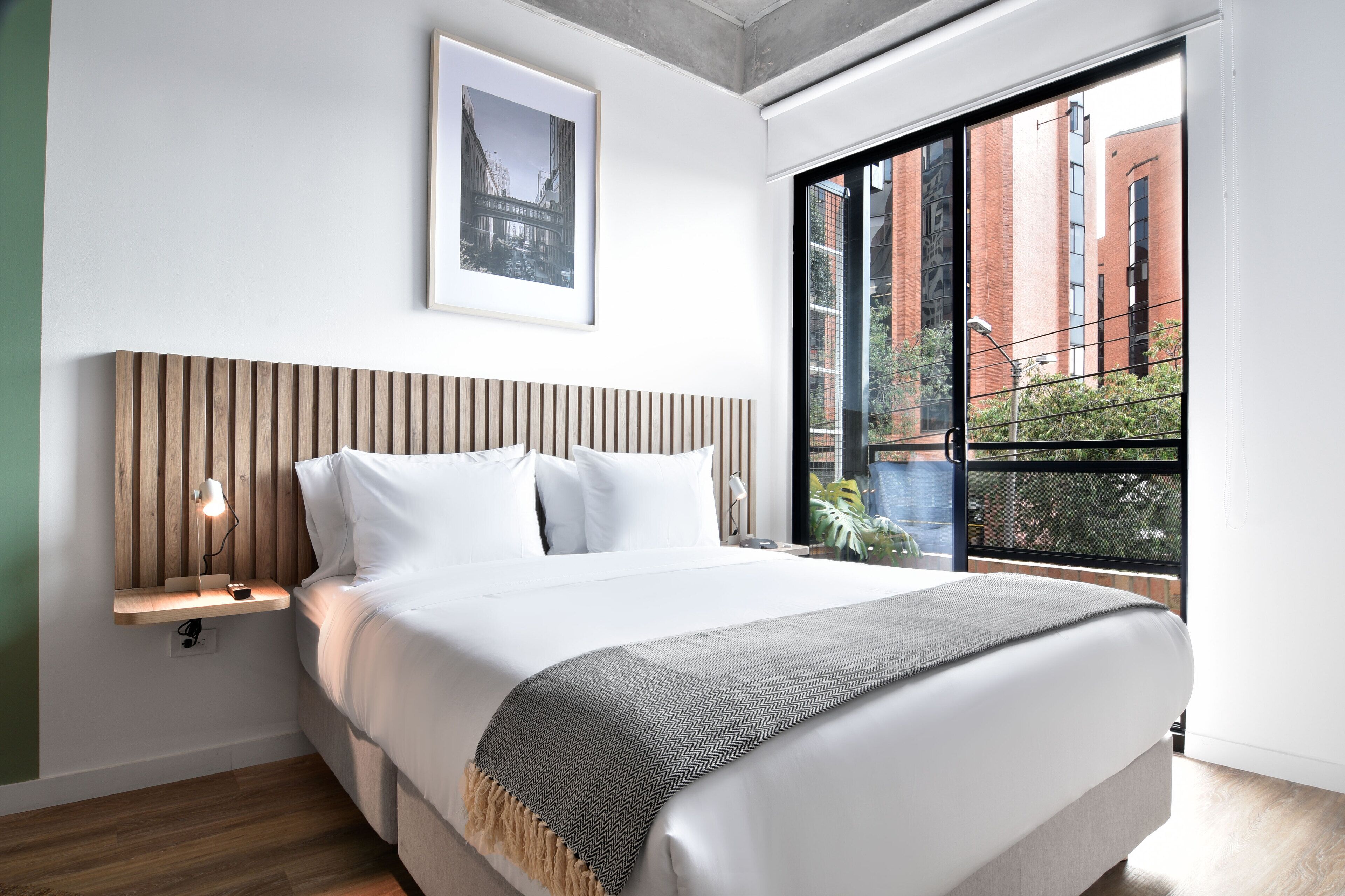 Suite estudio (205) | Ropa de cama hipoalergénica, tabla de planchar con plancha, wifi gratis