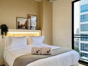 Suite studio Confort, 1 chambre, vue sur la ville | Literie hypoallergénique, fer et planche à repasser