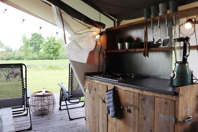 Safari Tent in Friesland near Nature