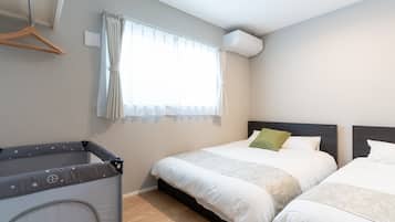 Villa familiar, 4 habitaciones, para no fumadores (Grandioso Okinawa Pool Villa Kin2B) | Tabla de planchar con plancha, wifi gratis y ropa de cama