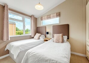 2 bedrooms