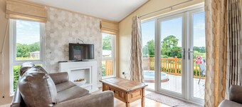 Oak Place (Partial Lake View)